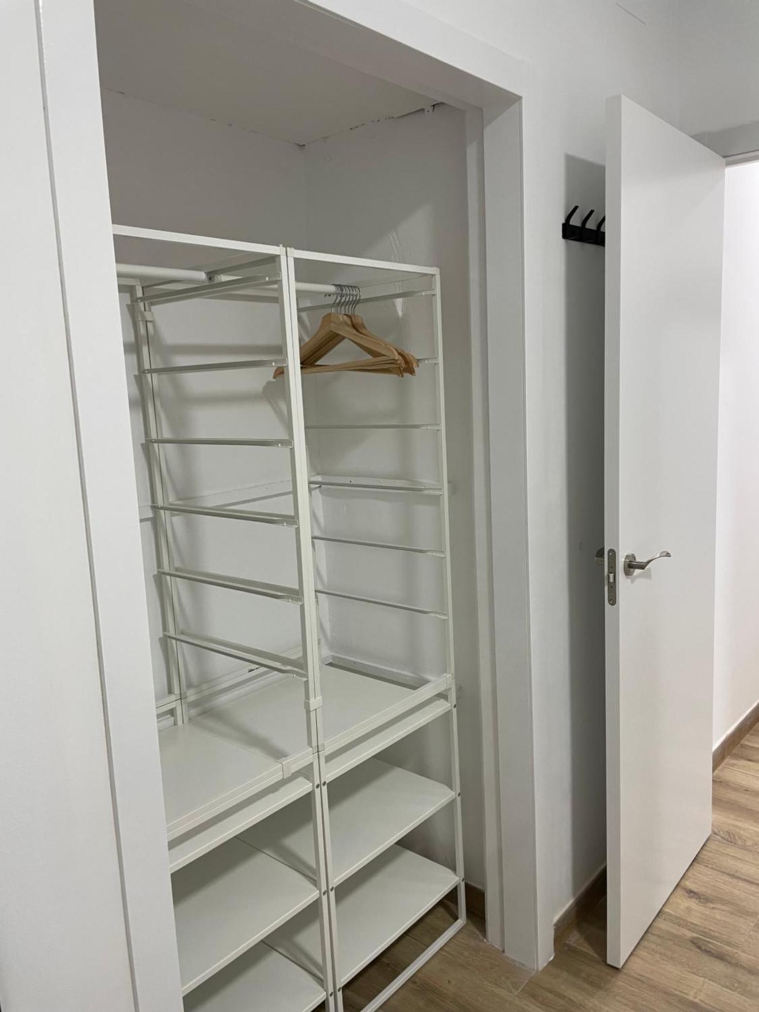 Apartamentos Tarradellas Sants Estacio Barcelona Ngoại thất bức ảnh