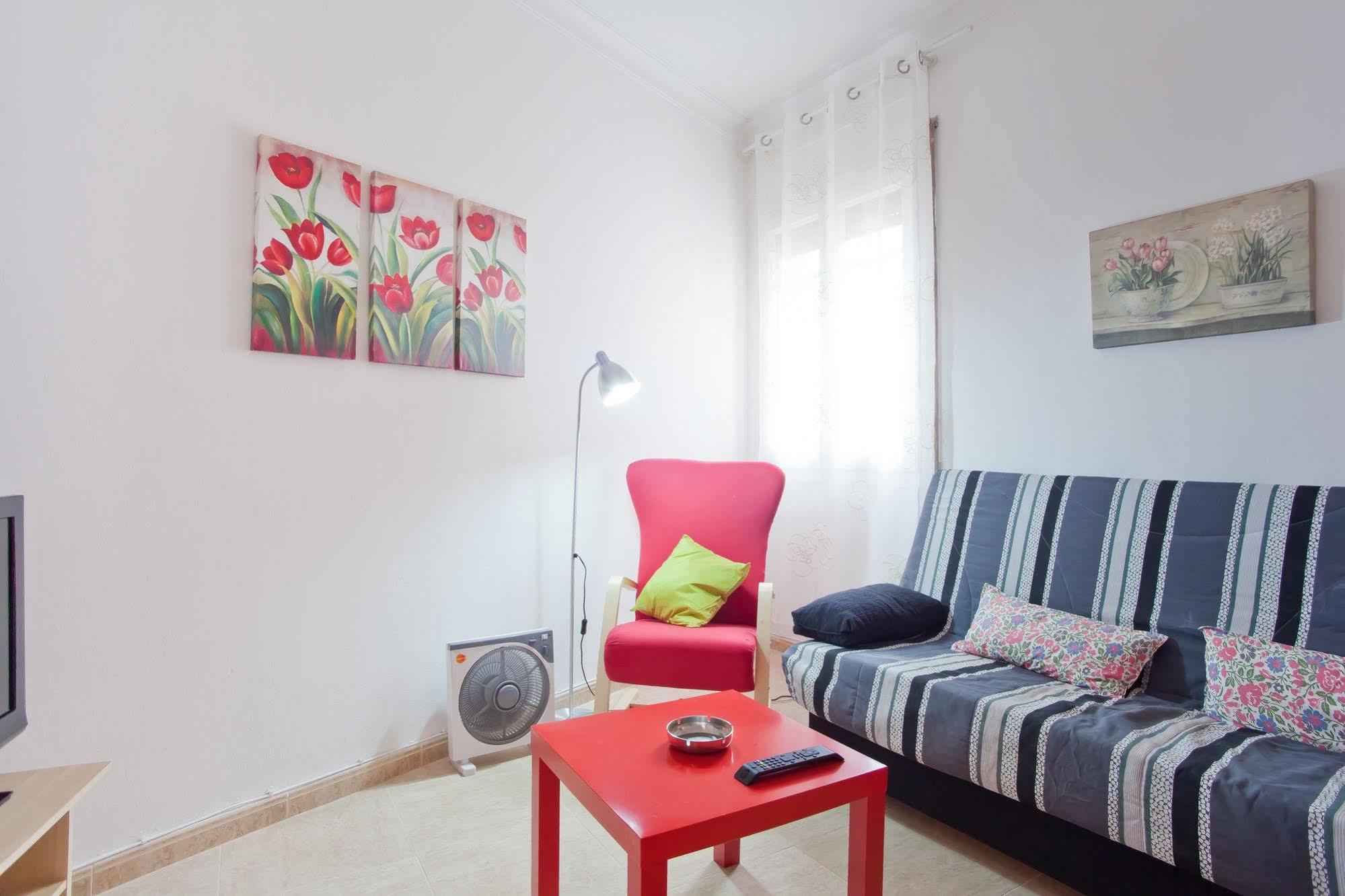 Apartamentos Tarradellas Sants Estacio Barcelona Ngoại thất bức ảnh