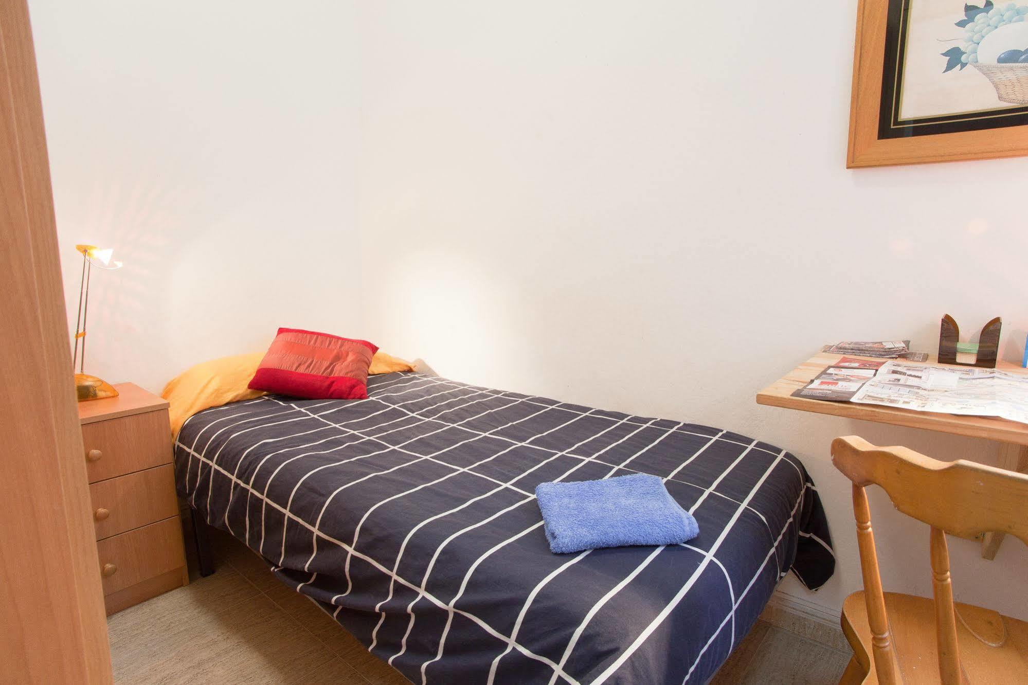 Apartamentos Tarradellas Sants Estacio Barcelona Ngoại thất bức ảnh