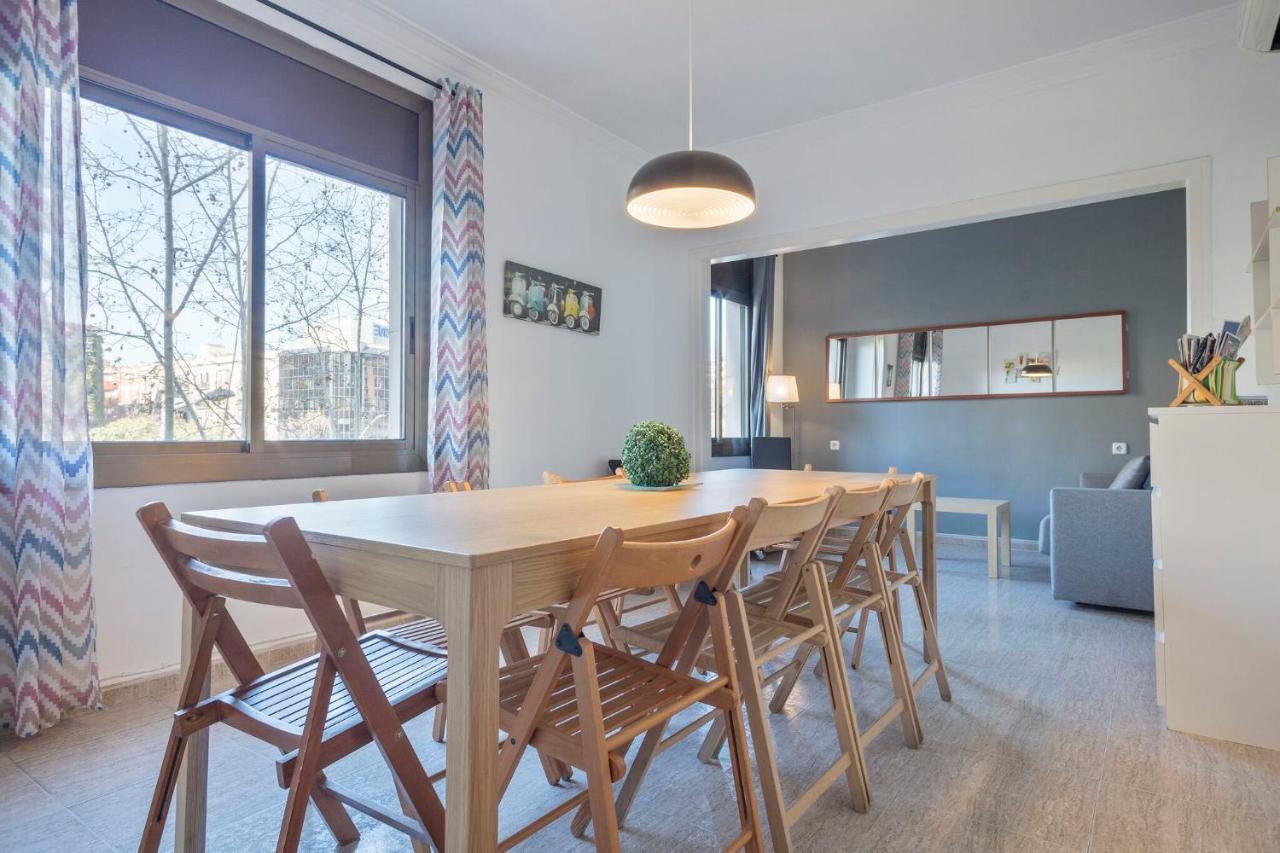 Apartamentos Tarradellas Sants Estacio Barcelona Ngoại thất bức ảnh