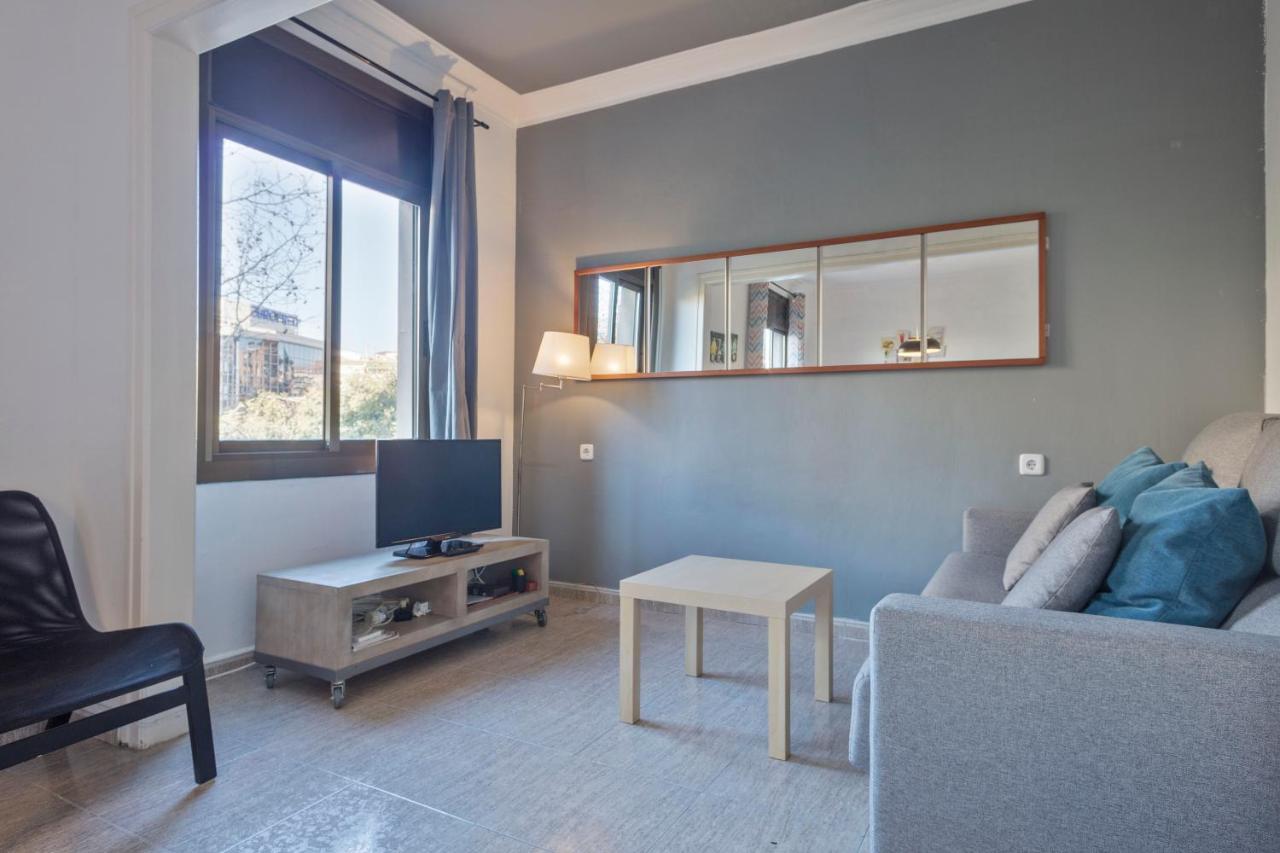 Apartamentos Tarradellas Sants Estacio Barcelona Ngoại thất bức ảnh