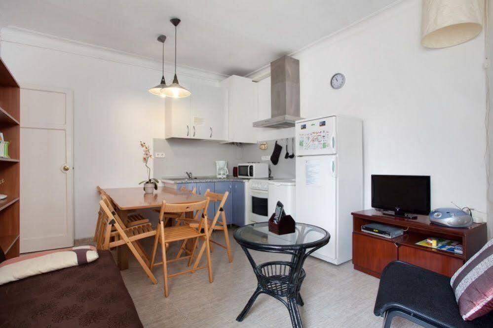 Apartamentos Tarradellas Sants Estacio Barcelona Ngoại thất bức ảnh