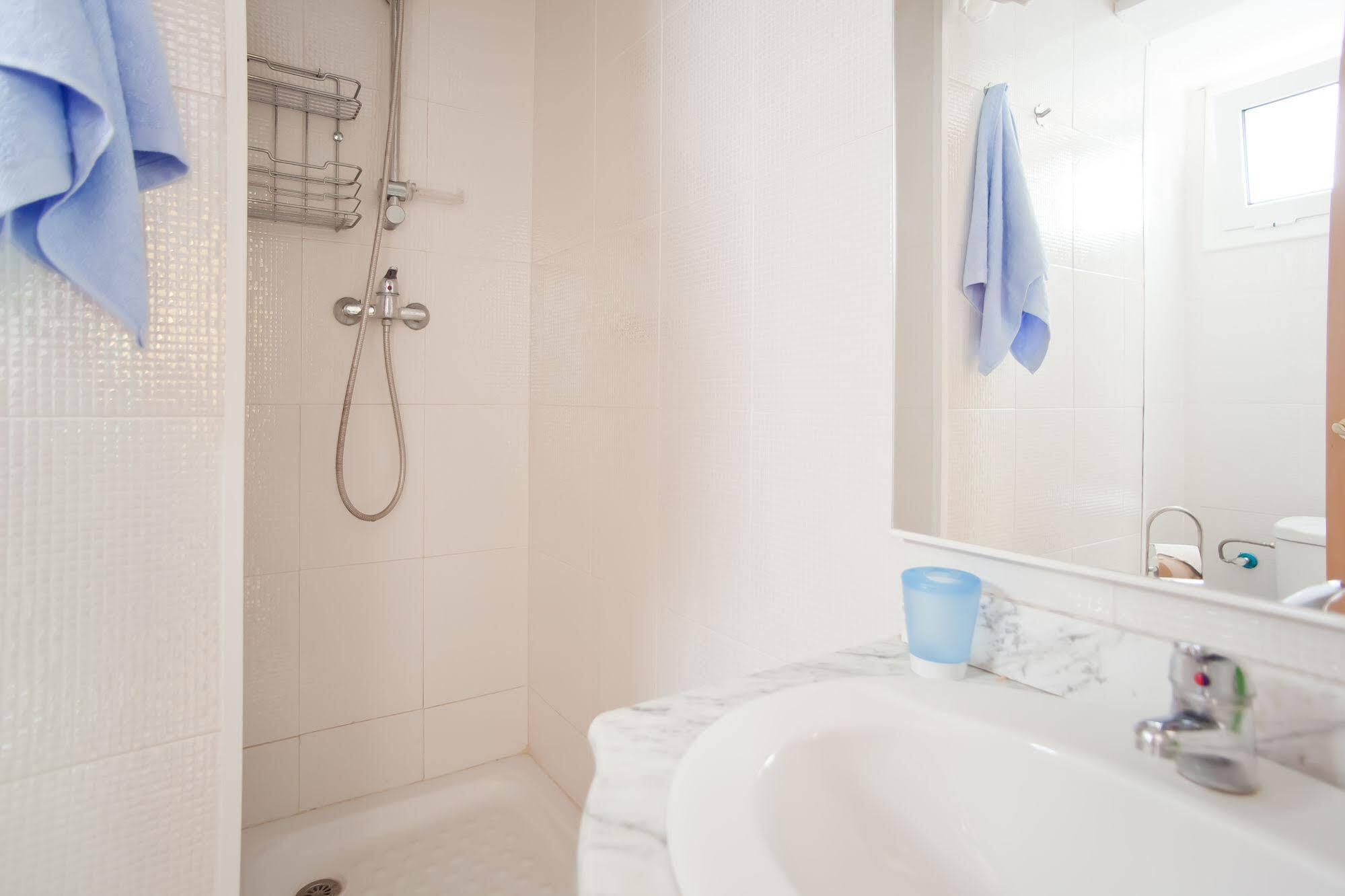 Apartamentos Tarradellas Sants Estacio Barcelona Ngoại thất bức ảnh